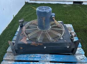 110048.00 Akg Acd40-3 250psi Heat Exchanger With Leeson 1hp Motor 1725rpm