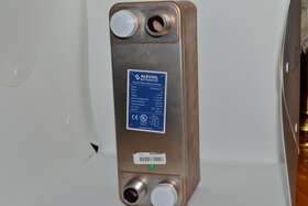 Fhc028-40-4.5 Alecoil 4 Inch X12 40 Plates Heat Exchanger With 1 Mpt Port Water To 316l Stainless