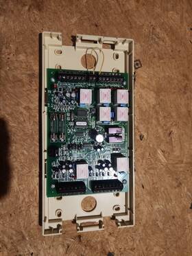 B2203101 Aprilaire Research Products Corp Single-stage Heat Pump With Aux 2 Zone Control Panel