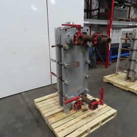 Bell & Gossett %by5413000000900 And Plate Heat Exchanger 150psi 302 F With Valves