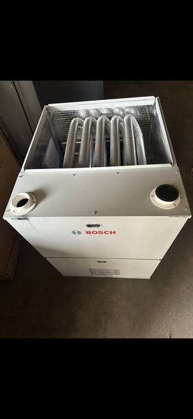 Bgh96m100c5r Bosch 96% Afue Gas Furnace 100kbtu/hr C Cabinet Pn # New In Box