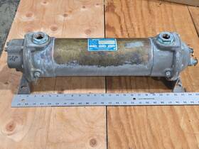 F-502-hy-4p Young 307040 Heat Exchanger Model Serial# 150 Psi Max Temp 350